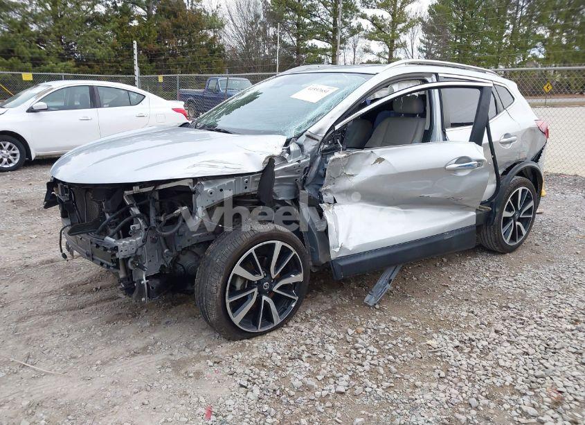 Photo 2 of 2019 Nissan Rogue SPORT SL (VIN JN1BJ1CP6KW526950)