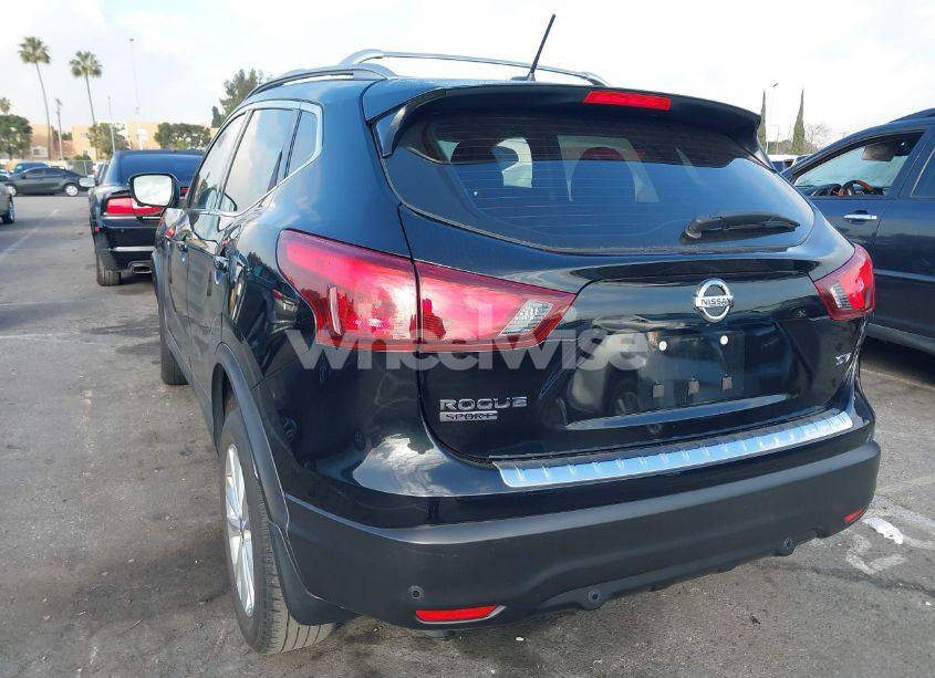 Photo 3 of 2019 Nissan Rogue SPORT SV (VIN JN1BJ1CP6KW527872)