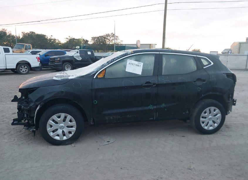 Photo 14 of 2017 Nissan Rogue SPORT S (VIN JN1BJ1CP7HW001842)