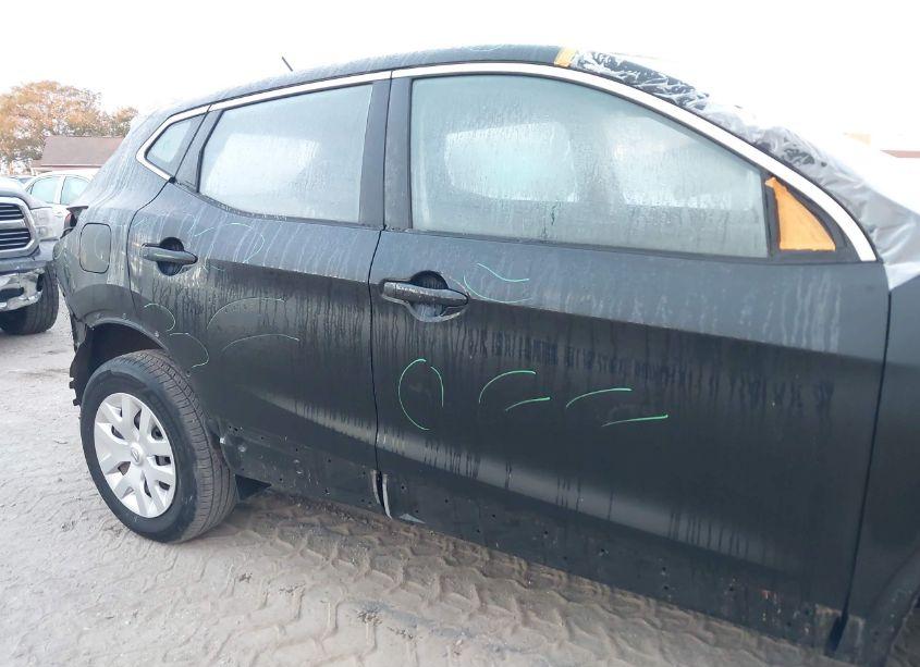 Photo 18 of 2017 Nissan Rogue SPORT S (VIN JN1BJ1CP7HW001842)