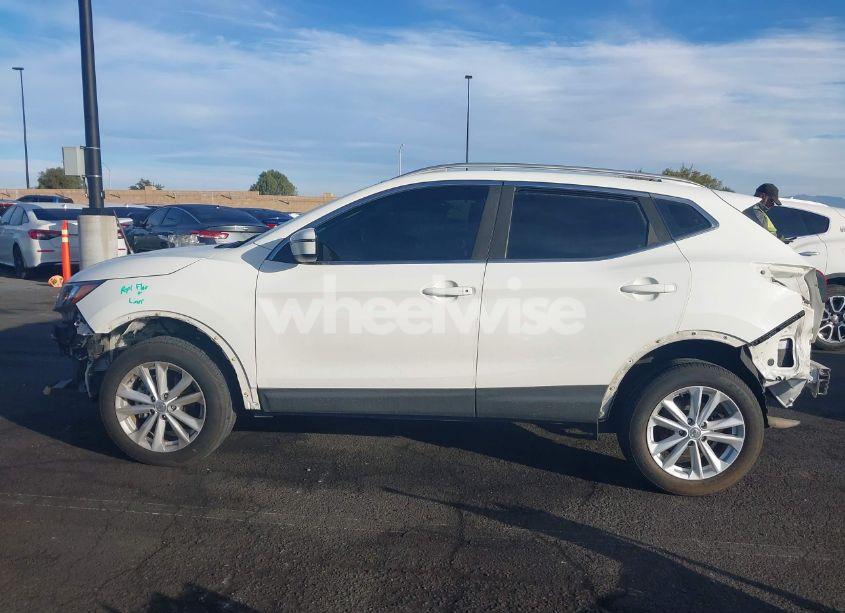 Photo 15 of 2017 Nissan Rogue SPORT SV (VIN JN1BJ1CP7HW005454)