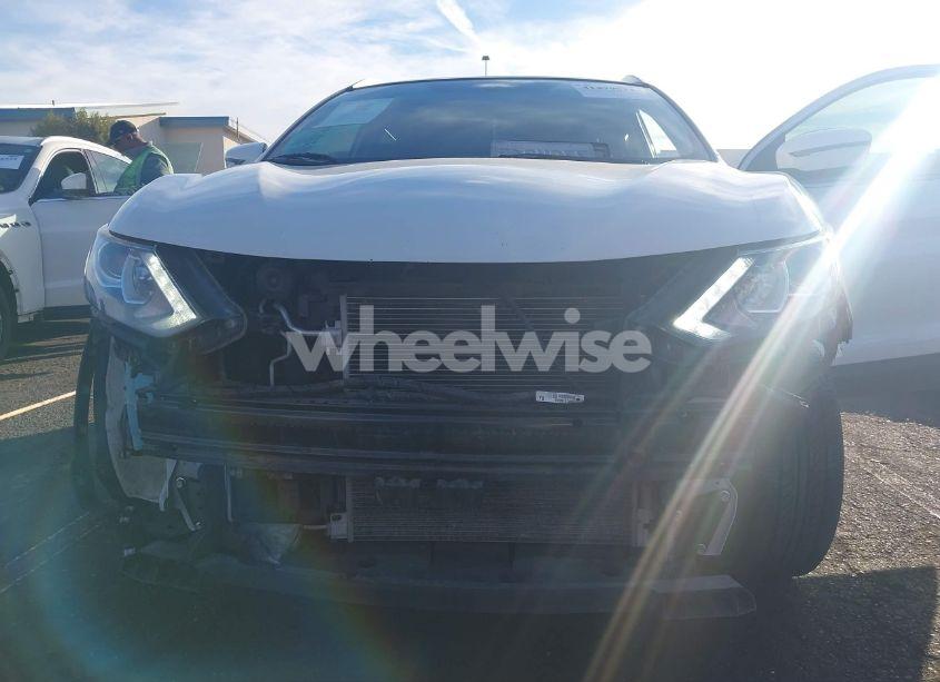 Photo 6 of 2017 Nissan Rogue SPORT SV (VIN JN1BJ1CP7HW005454)