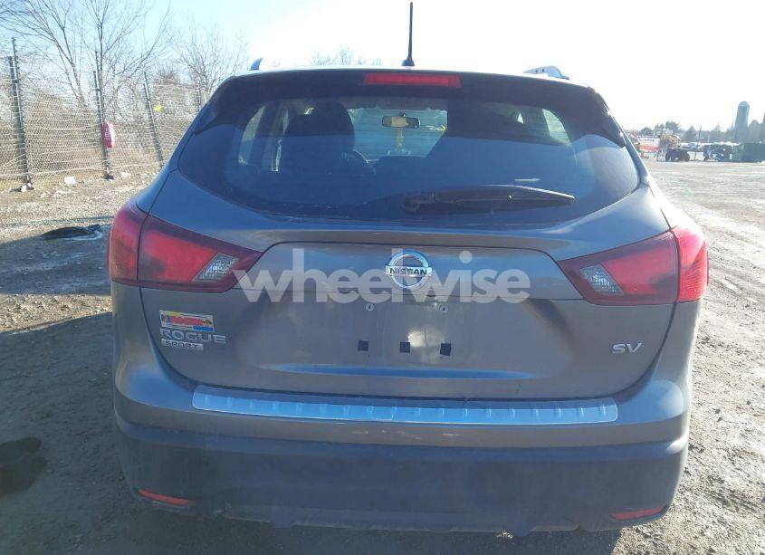 Photo 16 of 2017 Nissan Rogue SPORT SV (VIN JN1BJ1CP7HW015871)