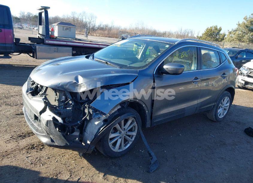 Photo 2 of 2017 Nissan Rogue SPORT SV (VIN JN1BJ1CP7HW015871)