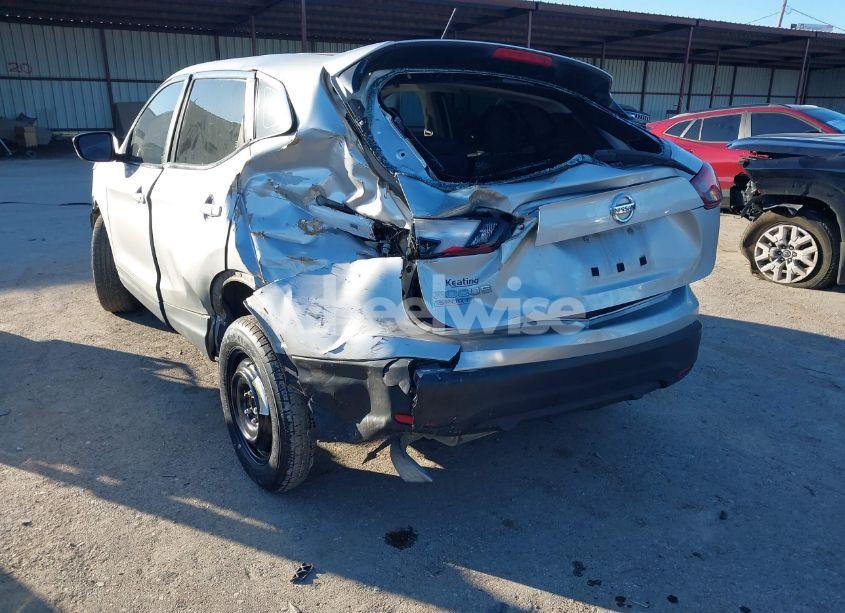 Photo 3 of 2017 Nissan Rogue SPORT S (VIN JN1BJ1CP7HW021752)