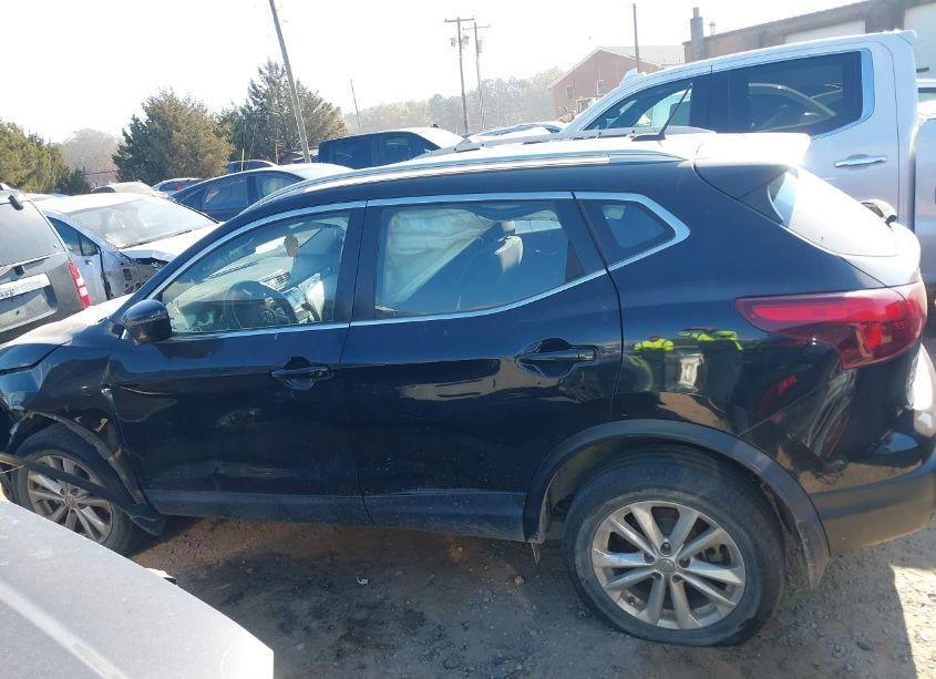 Photo 14 of 2017 Nissan Rogue SPORT SV (VIN JN1BJ1CP7HW025297)