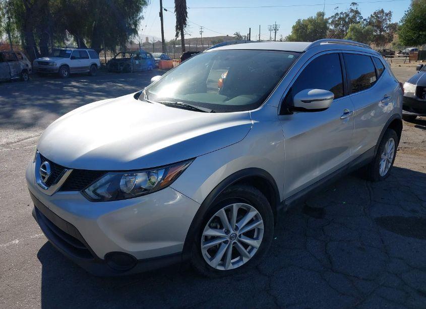 Photo 2 of 2017 Nissan Rogue SPORT SV (VIN JN1BJ1CP7HW027051)