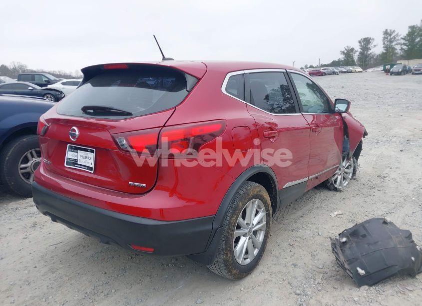 Photo 4 of 2017 Nissan Rogue SPORT S (VIN JN1BJ1CP7HW029852)