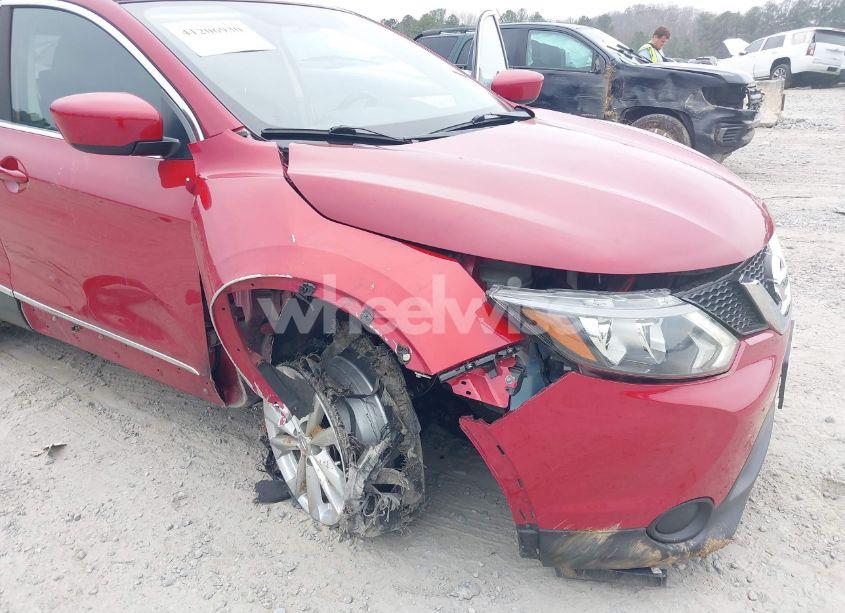 Photo 6 of 2017 Nissan Rogue SPORT S (VIN JN1BJ1CP7HW029852)