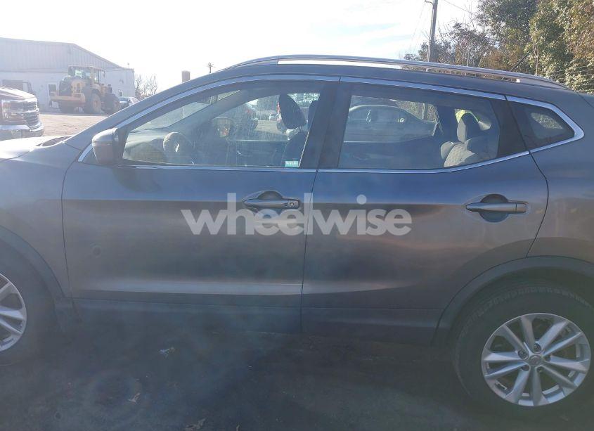 Photo 13 of 2018 Nissan Rogue SPORT SV (VIN JN1BJ1CP7JW107066)