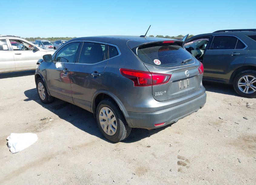 Photo 3 of 2018 Nissan Rogue SPORT S (VIN JN1BJ1CP7JW154498)