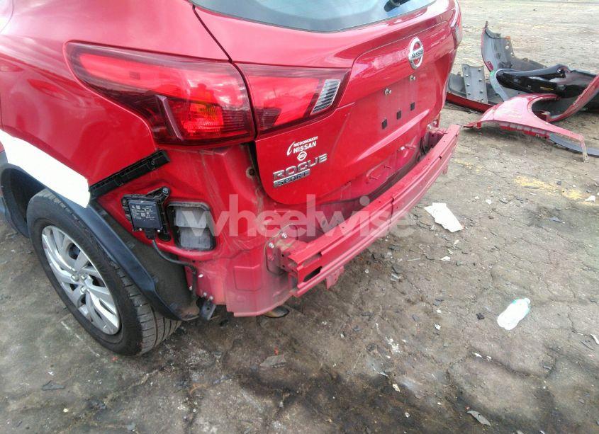 Photo 19 of 2018 Nissan Rogue SPORT S (VIN JN1BJ1CP7JW157627)