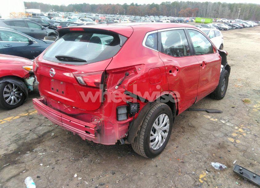 Photo 4 of 2018 Nissan Rogue SPORT S (VIN JN1BJ1CP7JW157627)