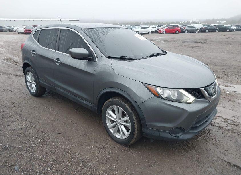 2018 Nissan Rogue SPORT S (VIN JN1BJ1CP7JW158308) main photo