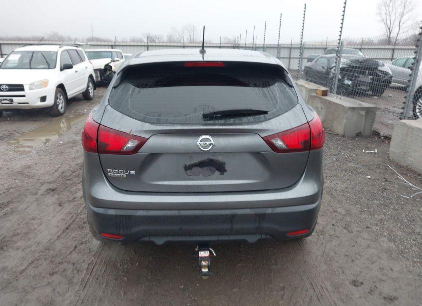 Photo 17 of 2018 Nissan Rogue SPORT S (VIN JN1BJ1CP7JW158308)