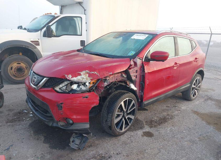 Photo 2 of 2018 Nissan Rogue SPORT SL (VIN JN1BJ1CP7JW164822)