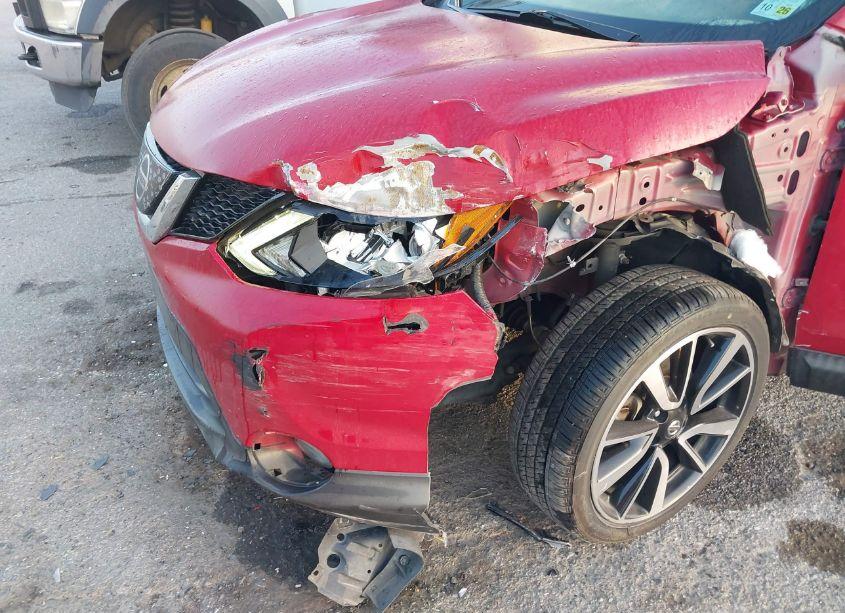 Photo 6 of 2018 Nissan Rogue SPORT SL (VIN JN1BJ1CP7JW164822)