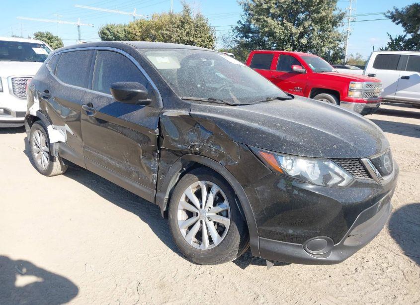 2018 Nissan Rogue SPORT S (VIN JN1BJ1CP7JW188456) main photo