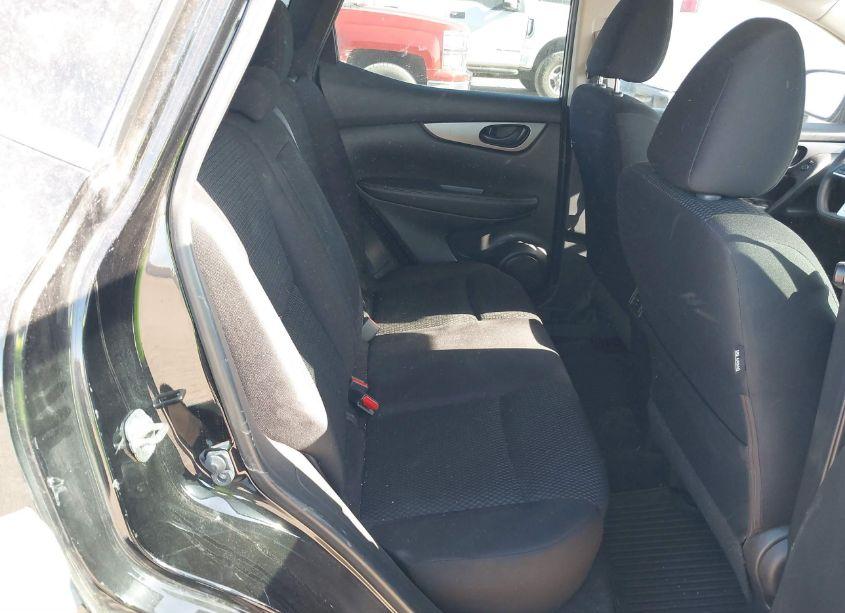 Photo 8 of 2018 Nissan Rogue SPORT S (VIN JN1BJ1CP7JW188456)