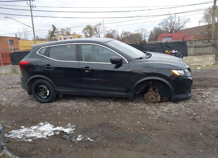 Photo 13 of 2018 Nissan Rogue SPORT S/SL/SV (VIN JN1BJ1CP7JW194791)