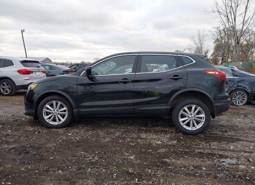 Photo 14 of 2018 Nissan Rogue SPORT S/SL/SV (VIN JN1BJ1CP7JW194791)