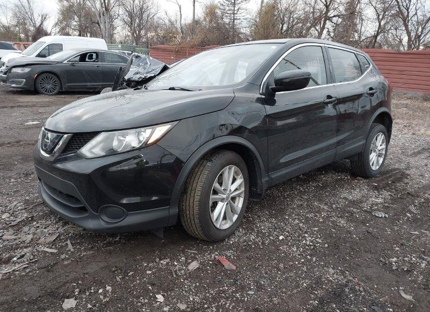 Photo 2 of 2018 Nissan Rogue SPORT S/SL/SV (VIN JN1BJ1CP7JW194791)