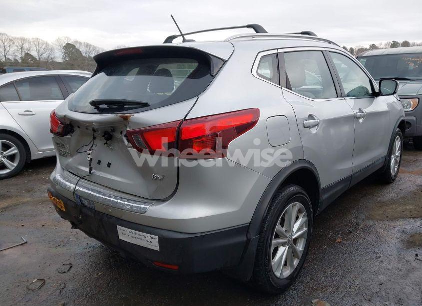 Photo 4 of 2018 Nissan Rogue SPORT SV (VIN JN1BJ1CP7JW195536)
