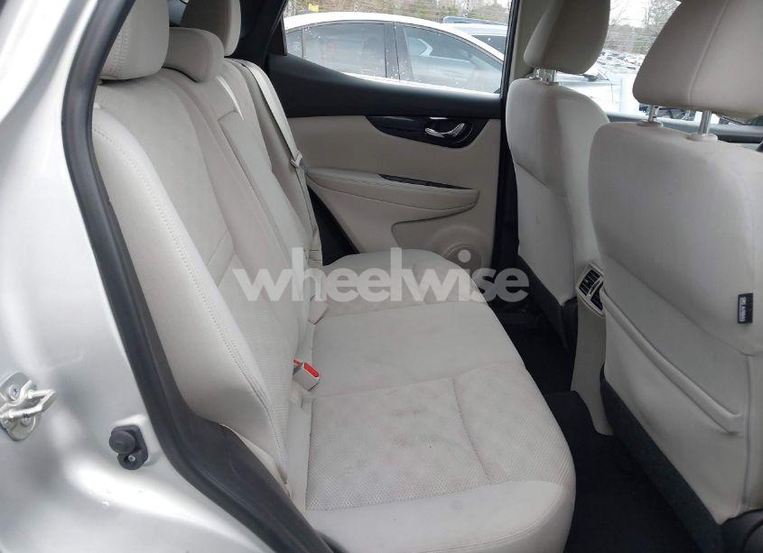 Photo 8 of 2018 Nissan Rogue SPORT SV (VIN JN1BJ1CP7JW195536)