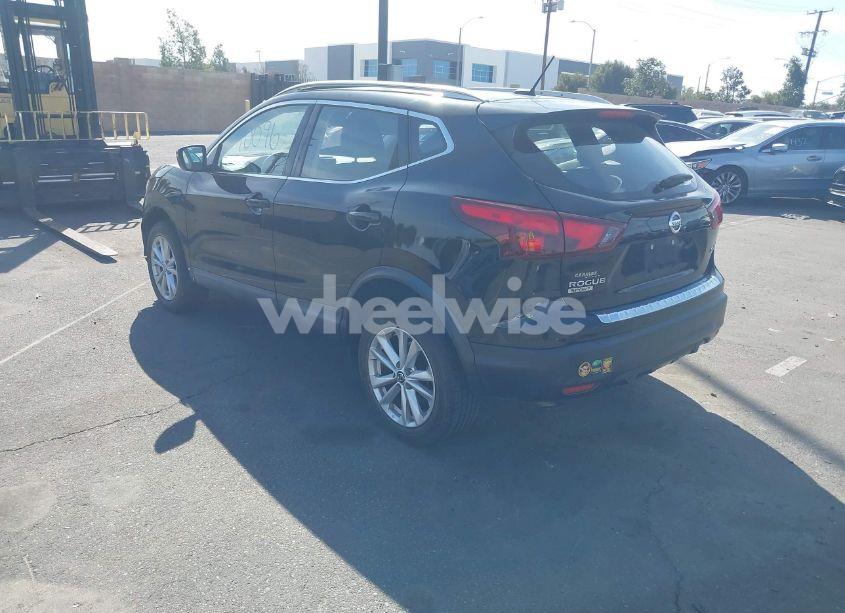 Photo 3 of 2019 Nissan Rogue SPORT SV (VIN JN1BJ1CP7KW224454)