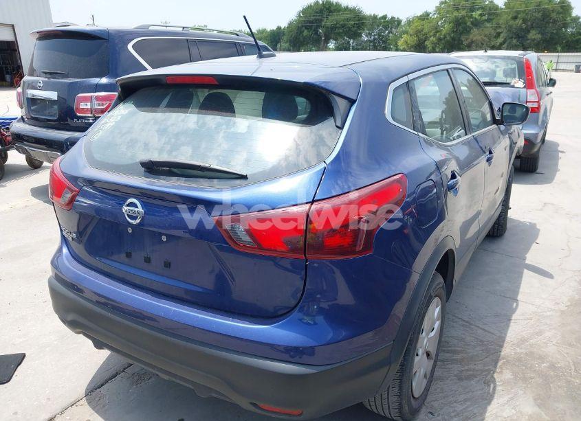 Photo 4 of 2019 Nissan Rogue SPORT S (VIN JN1BJ1CP7KW236524)