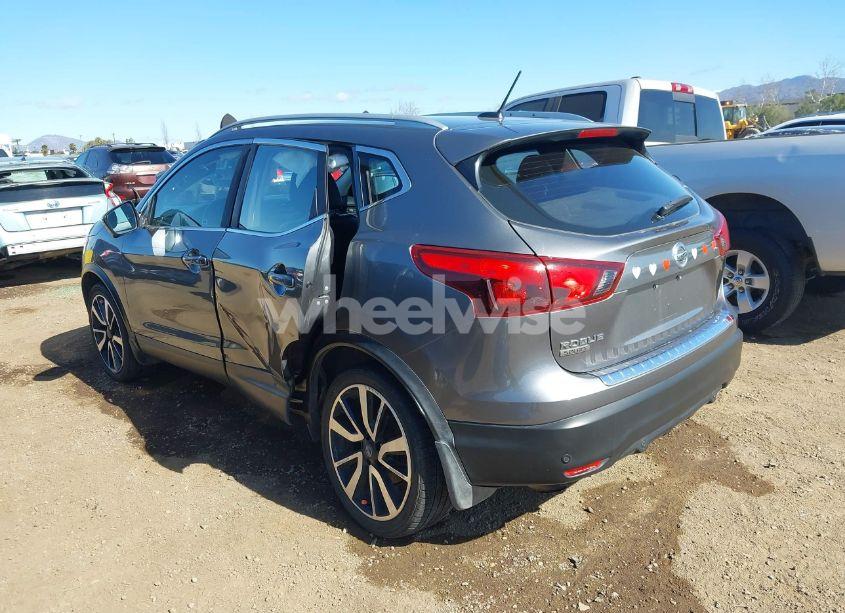 Photo 6 of 2019 Nissan Rogue SPORT SL (VIN JN1BJ1CP7KW521997)