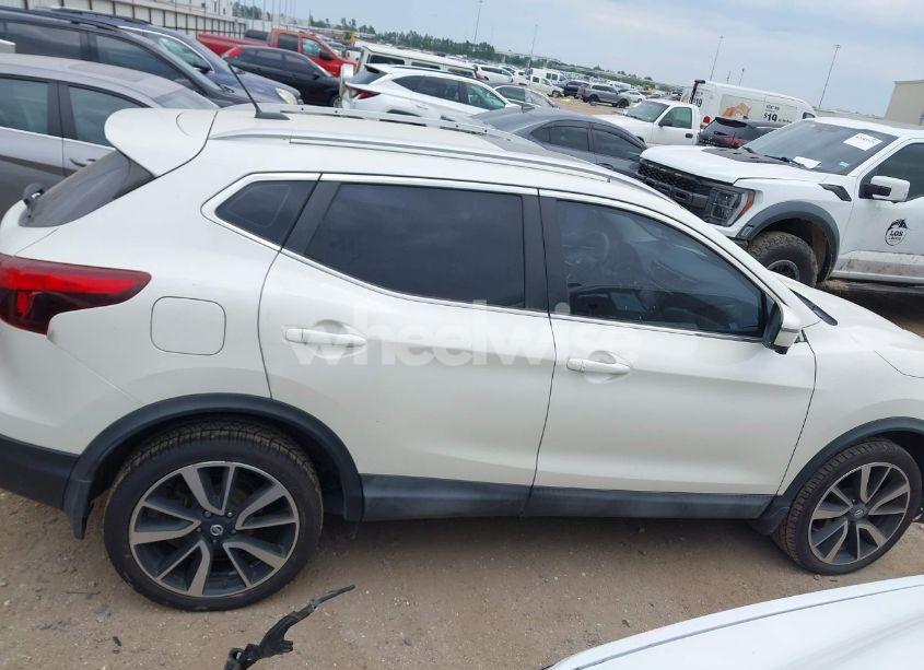 Photo 14 of 2017 Nissan Rogue SPORT SL (VIN JN1BJ1CP8HW003213)