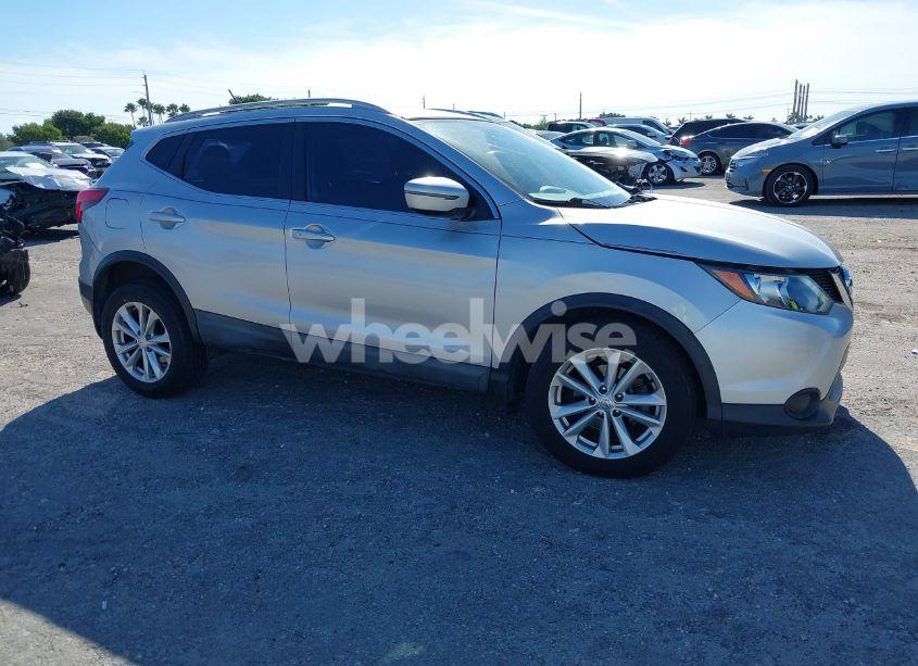 2017 Nissan Rogue SPORT SV (VIN JN1BJ1CP8HW011084) main photo