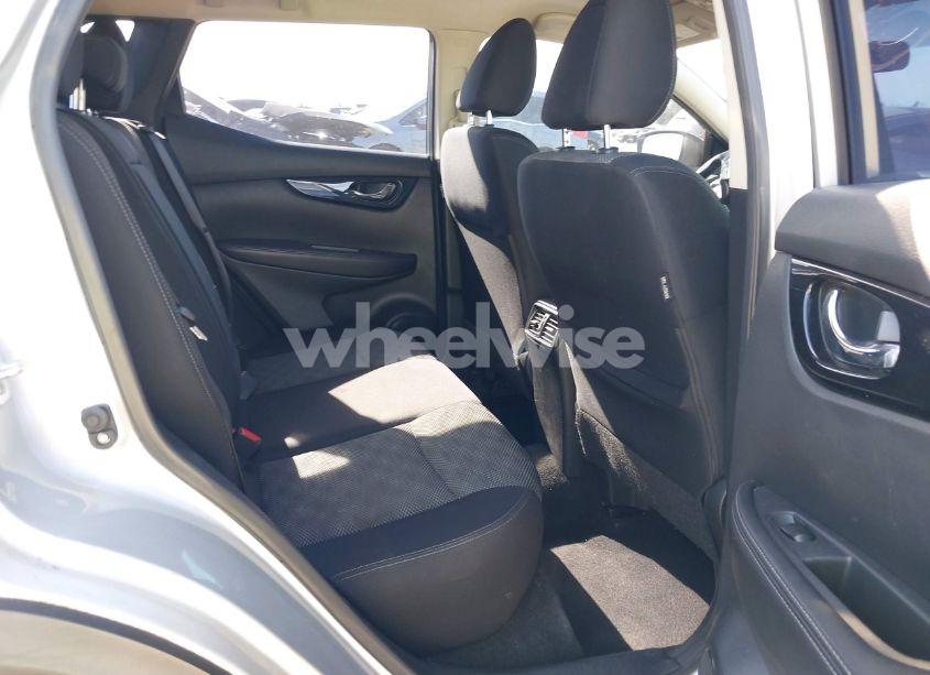 Photo 8 of 2017 Nissan Rogue SPORT SV (VIN JN1BJ1CP8HW011084)