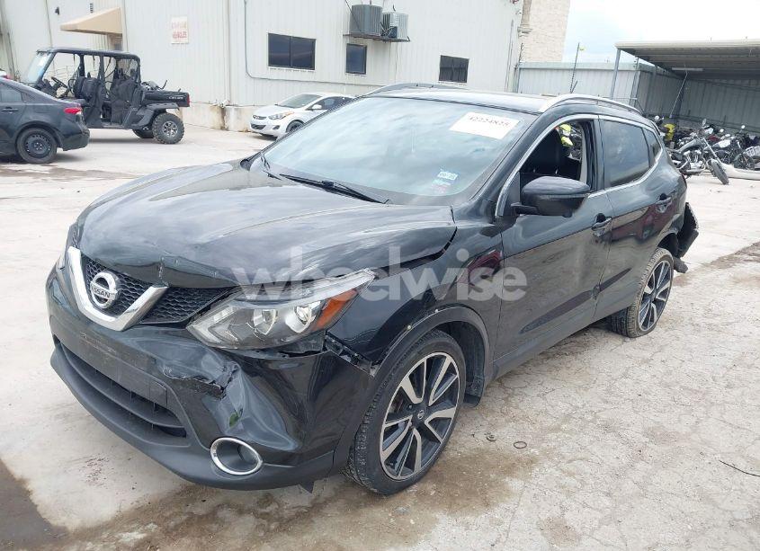 Photo 2 of 2017 Nissan Rogue SPORT SL (VIN JN1BJ1CP8HW028998)