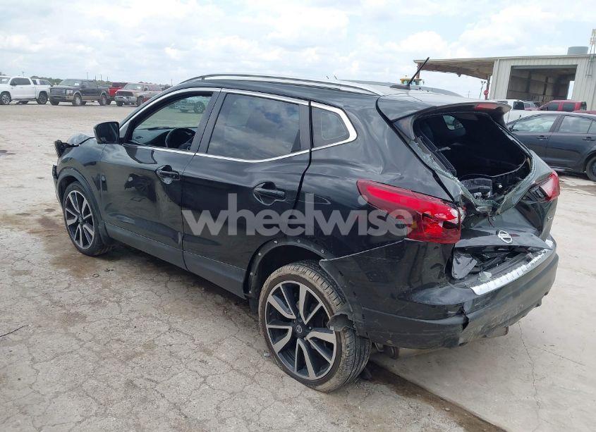 Photo 3 of 2017 Nissan Rogue SPORT SL (VIN JN1BJ1CP8HW028998)