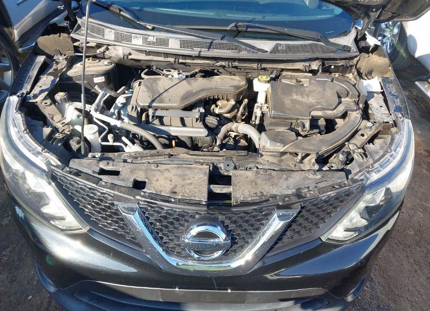 Photo 10 of 2018 Nissan Rogue SPORT SV (VIN JN1BJ1CP8JW109649)