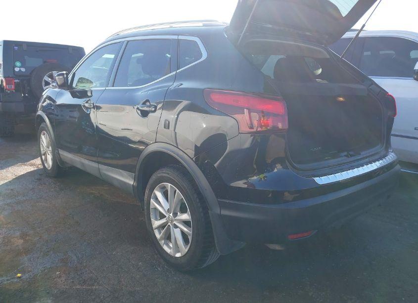 Photo 3 of 2018 Nissan Rogue SPORT SV (VIN JN1BJ1CP8JW109649)