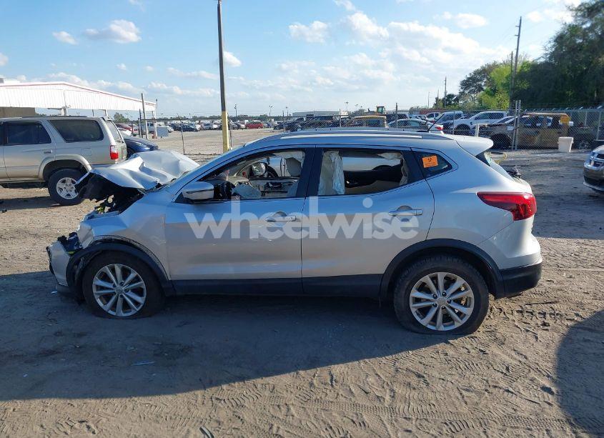 Photo 15 of 2018 Nissan Rogue SPORT SV (VIN JN1BJ1CP8JW150976)