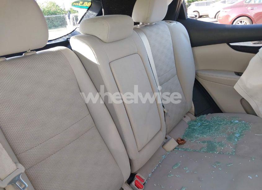 Photo 8 of 2018 Nissan Rogue SPORT SV (VIN JN1BJ1CP8JW150976)