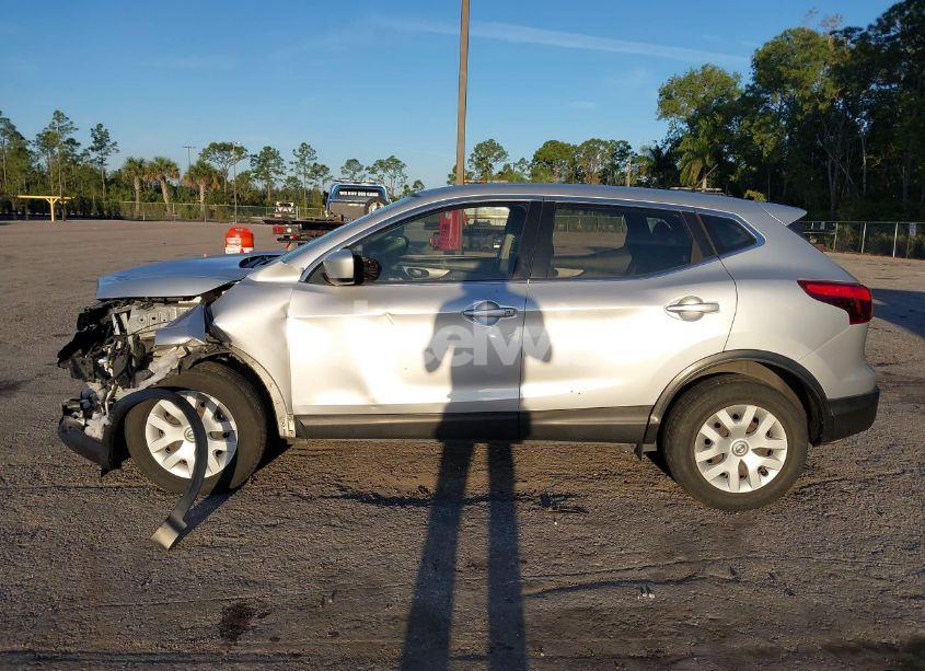 Photo 15 of 2018 Nissan Rogue SPORT S (VIN JN1BJ1CP8JW157281)