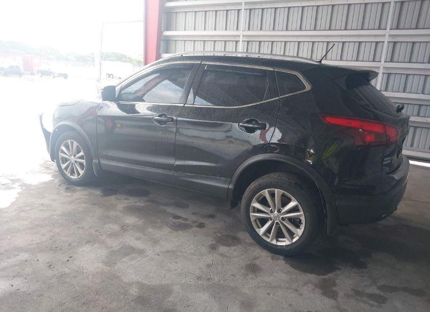 Photo 3 of 2018 Nissan Rogue SPORT SV (VIN JN1BJ1CP8JW183167)