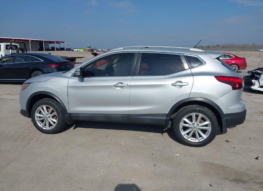 Photo 14 of 2018 Nissan Rogue SPORT SV (VIN JN1BJ1CP8JW184996)