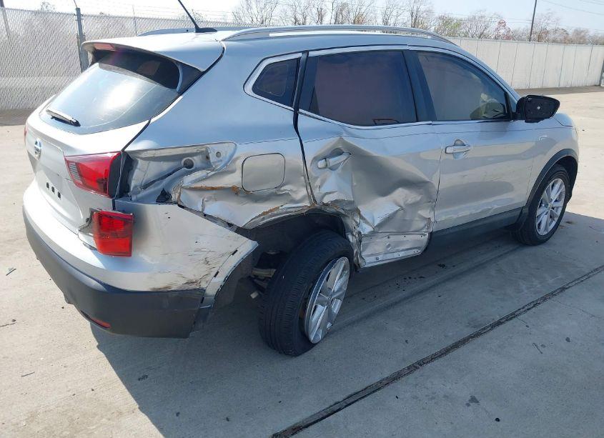 Photo 6 of 2018 Nissan Rogue SPORT SV (VIN JN1BJ1CP8JW184996)