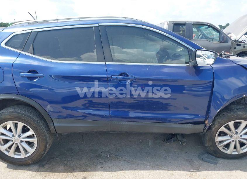 Photo 14 of 2018 Nissan Rogue SPORT SV (VIN JN1BJ1CP8JW185596)