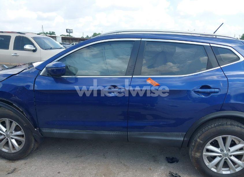 Photo 15 of 2018 Nissan Rogue SPORT SV (VIN JN1BJ1CP8JW185596)