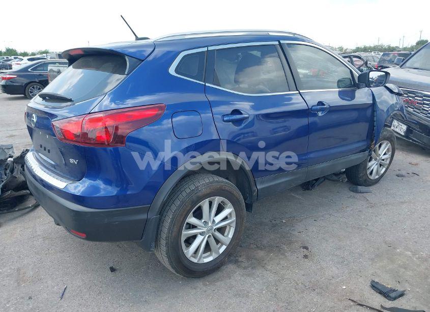 Photo 4 of 2018 Nissan Rogue SPORT SV (VIN JN1BJ1CP8JW185596)