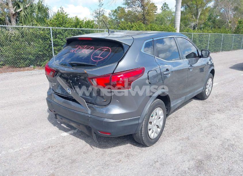 Photo 4 of 2019 Nissan Rogue SPORT S (VIN JN1BJ1CP8KW217691)