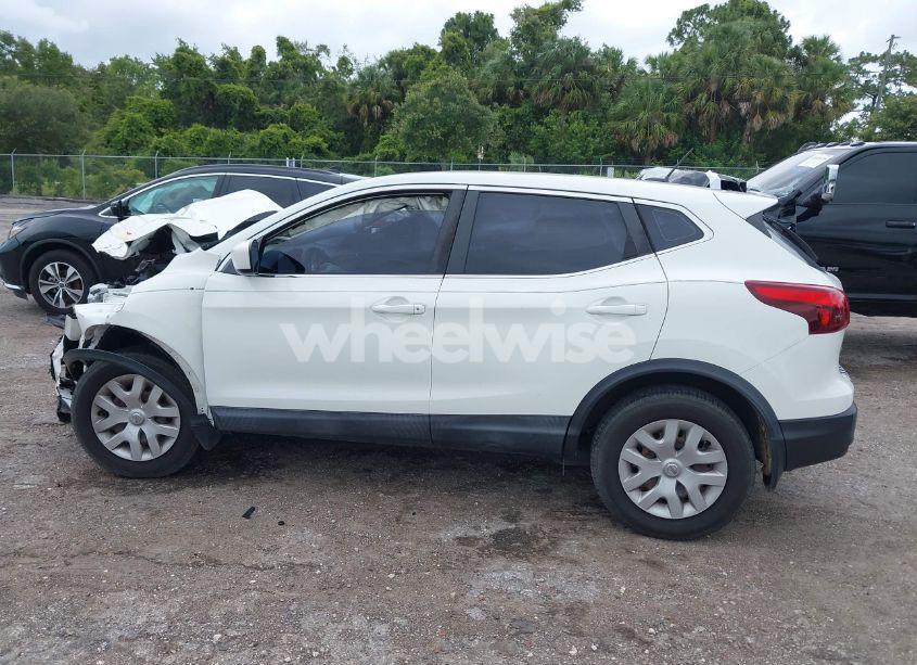 Photo 14 of 2019 Nissan Rogue SPORT S (VIN JN1BJ1CP8KW220509)