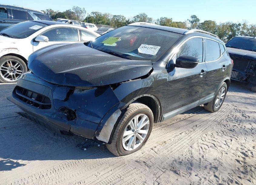 Photo 2 of 2019 Nissan Rogue SPORT SV (VIN JN1BJ1CP8KW234572)
